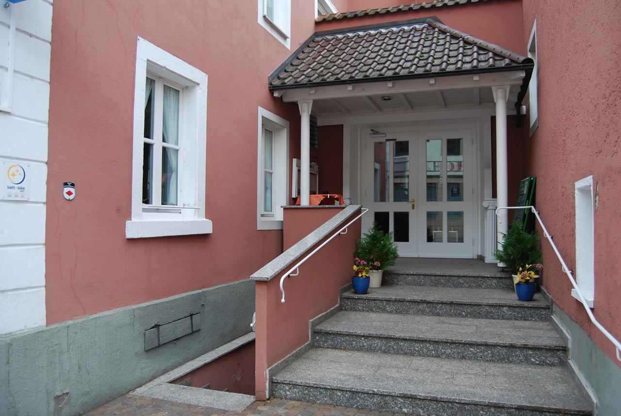 Gasthaus Zum Loewen - Restaurant Akropolis 하우사크 외부 사진