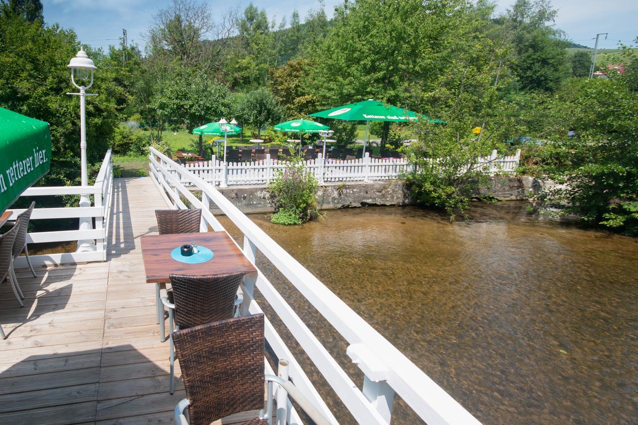 Gasthaus Zum Loewen - Restaurant Akropolis 하우사크 외부 사진